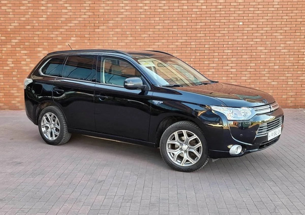 Mitsubishi Outlander cena 46000 przebieg: 394749, rok produkcji 2013 z Radomsko małe 781